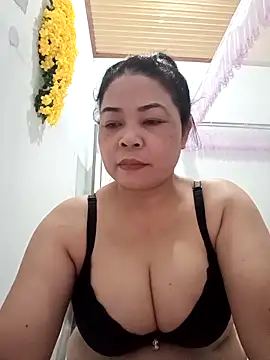 Snapshot of Baby-bigtits2024 chatting on 03-08-25, 08:33 Baby-bigtits2024 online show from 03-08-25, 08:33