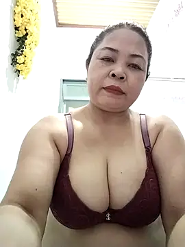 Baby-bigtits2024 online show from 12-16-25, 10:52
