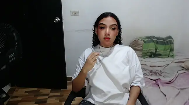 Majo BigTits online show from 03-12-25, 02:20