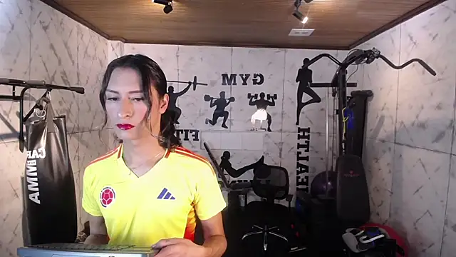 Snapshot of Georgina_Palacios_ chatting on 02-10-26, 03:49 Georgina Palacios online show from 02-10-26, 03:49