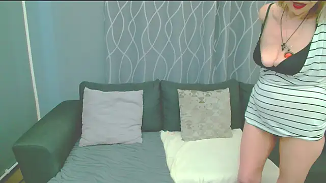 Snapshot of adeleadison chatting on 07-15-26, 05:47 adeleadison online show from 07-15-26, 05:47