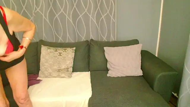 adeleadison online show from 11-18-25, 05:11