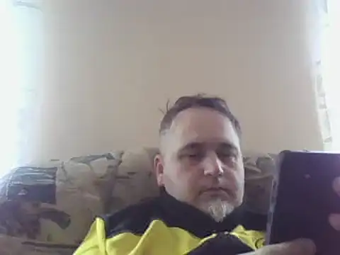 Snapshot of Szolga10 chatting on 02-23-25, 07:11 Szolga10 online show from 02-23-25, 07:11