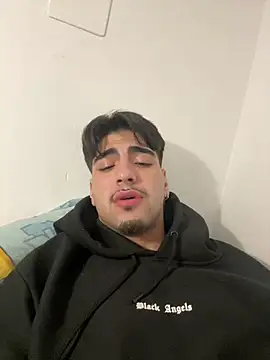 jovencitoboy21 online show from 02-17-25, 10:49