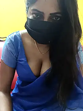 Snapshot of Thamarai28 chatting on 03-24-26, 11:32 Thamarai28 online show from 03-24-26, 11:32