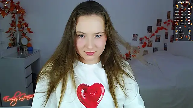 Snapshot of EmilyxxGraces chatting on 09-27-25, 10:38 EmilyxxGraces online show from 09-27-25, 10:38