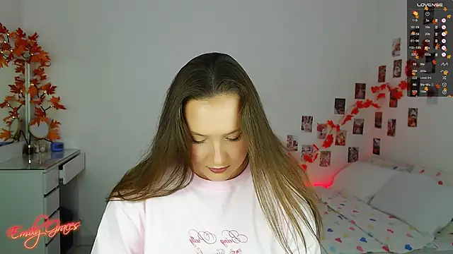 Snapshot of EmilyxxGraces chatting on 10-01-25, 07:07 EmilyxxGraces online show from 10-01-25, 07:07