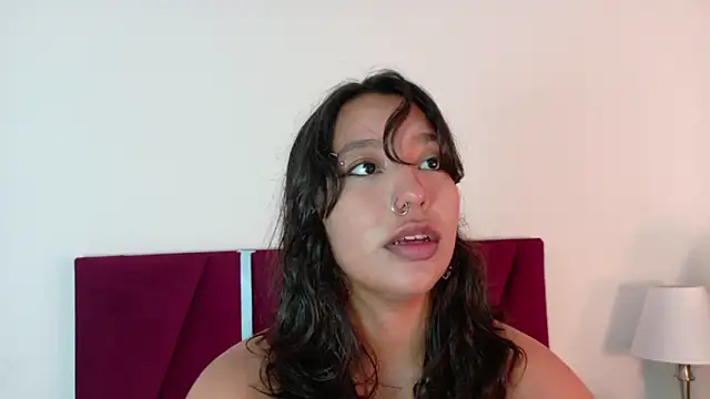 ParanoidTemptaion  online show from 04-22-26, 11:39