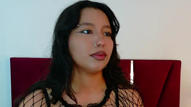 ParanoidTemptaion  online show from 04-21-26, 11:39