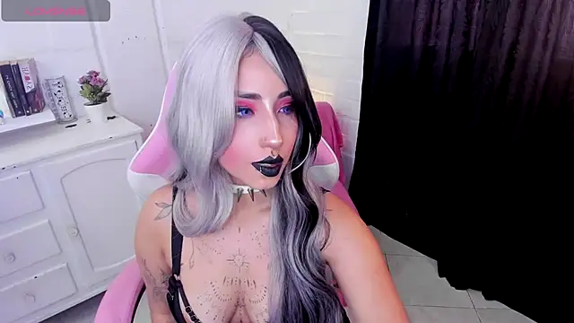 Nyx Blackmoon online show from 10-11-25, 04:08