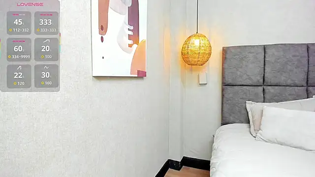 elizabeth 20 online show from 10-08-25, 07:14