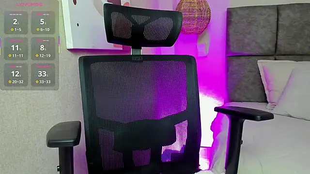 elizabeth 20 online show from 10-11-25, 07:59