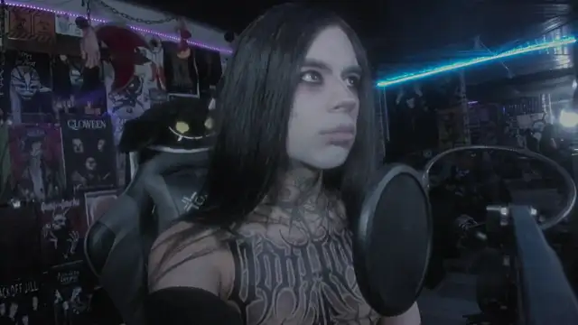 Snapshot of rotten_dreams chatting on 03-07-25, 12:34 rotten dreams online show from 03-07-25, 12:34