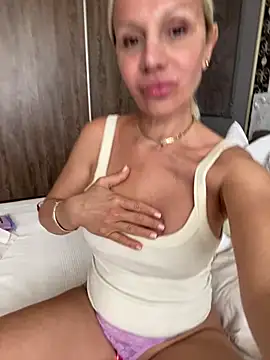 DeboraXporn online show from 06-15-26, 07:52