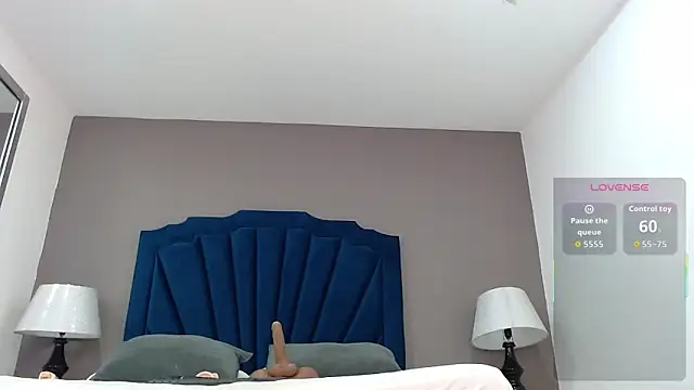 KatiaFosterr online show from 12-17-25, 02:33