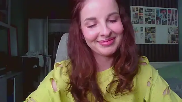 MollyBer online show from 05-28-26, 06:47
