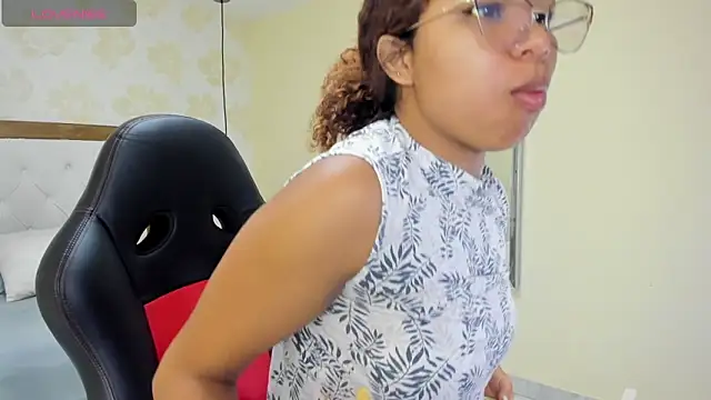 MELINAMARTINS online show from 10-10-25, 12:50