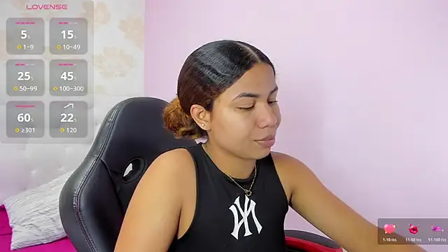 MELINAMARTINS online show from 01-07-26, 07:52