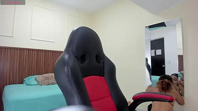 MELINAMARTINS online show from 10-04-25, 07:15