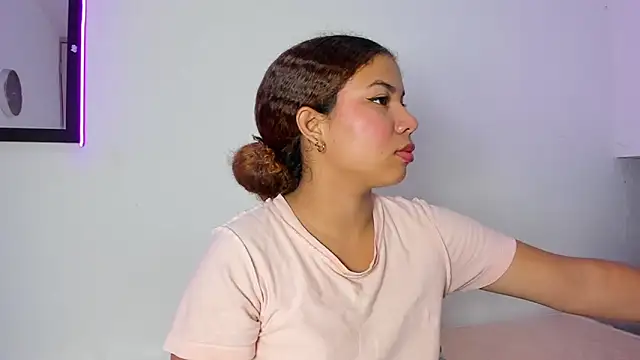 MELINAMARTINS online show from 05-30-26, 10:48