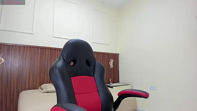 MELINAMARTINS online show from 09-26-25, 07:21