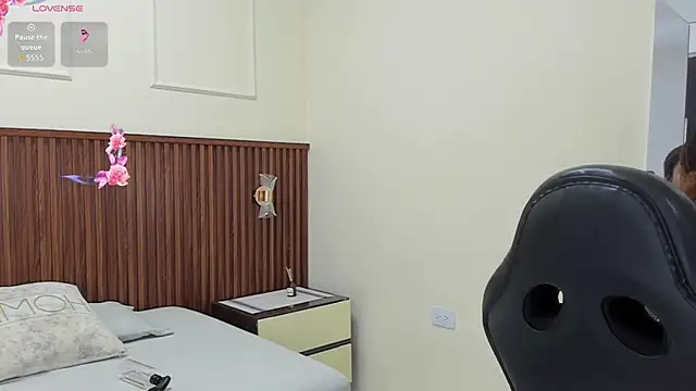 MELINAMARTINS online show from 09-18-25, 07:39