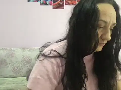 karllaa1234 online show from 03-15-25, 10:57