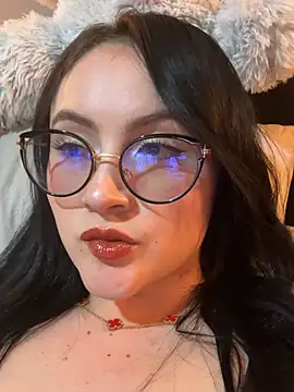 Snapshot of ValentinaOrtiz3 chatting on 02-12-26, 11:15 ValentinaOrtiz3 online show from 02-12-26, 11:15