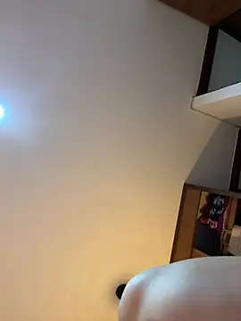 ValentinaOrtiz3 online show from 04-09-26, 01:29