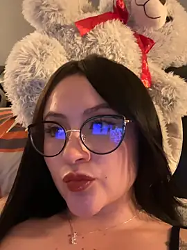 ValentinaOrtiz3 online show from 04-10-26, 11:56