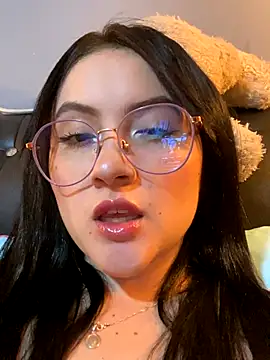 ValentinaOrtiz3 online show from 09-24-25, 01:13