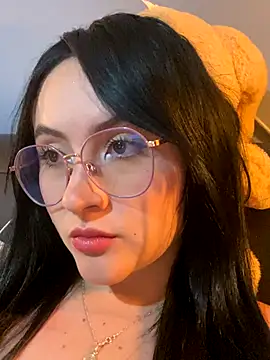 ValentinaOrtiz3 online show from 11-05-25, 01:20