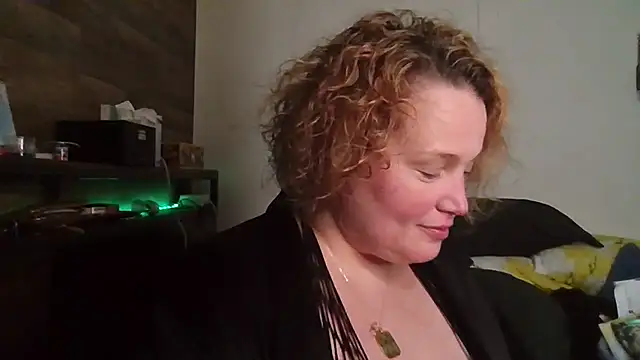 Jezebel888 online show from 03-19-25, 01:32