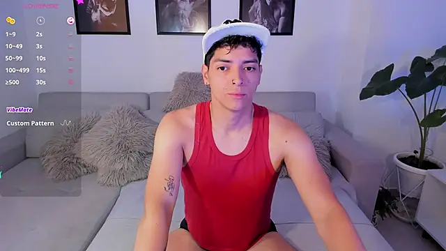 Snapshot of _JacobMiller__ chatting on 02-14-25, 08:26 JacobMiller online show from 02-14-25, 08:26