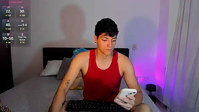 Snapshot of _JacobMiller__ chatting on 10-05-25, 10:22 JacobMiller online show from 10-05-25, 10:22