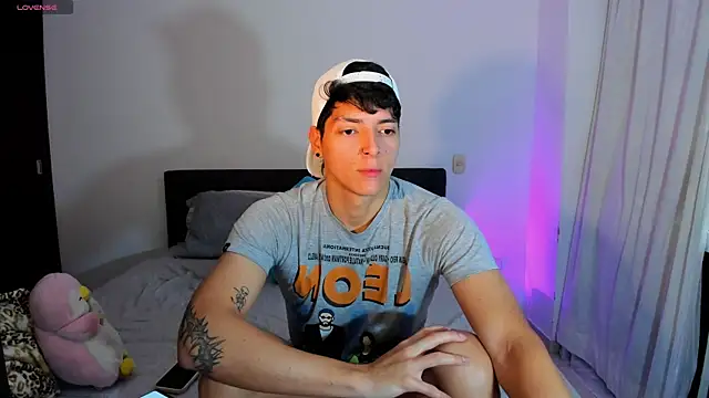 Snapshot of _JacobMiller__ chatting on 10-07-25, 07:48 JacobMiller online show from 10-07-25, 07:48