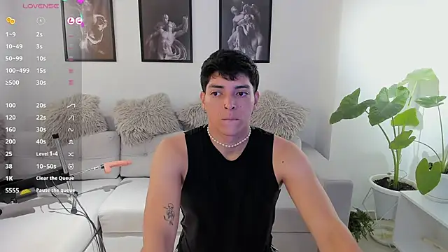 Snapshot of _JacobMiller__ chatting on 02-10-25, 05:30 JacobMiller online show from 02-10-25, 05:30