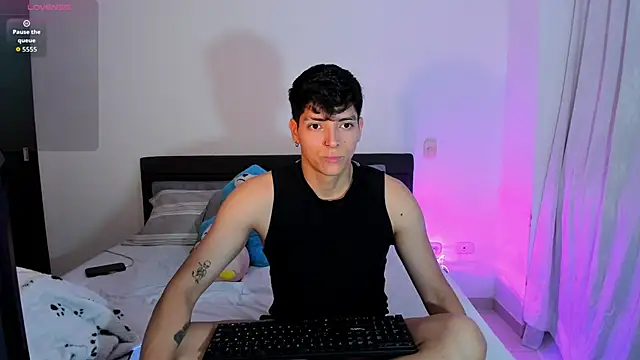 Snapshot of _JacobMiller__ chatting on 09-24-25, 03:29 JacobMiller online show from 09-24-25, 03:29