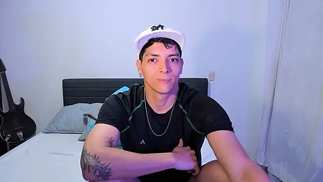  JacobMiller   online show from 03-09-26, 09:07