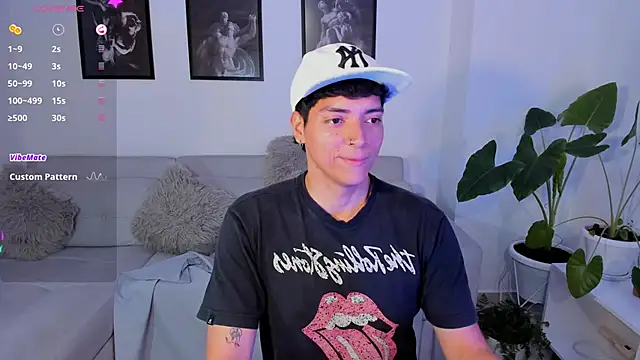 Snapshot of _JacobMiller__ chatting on 02-25-25, 12:14 JacobMiller online show from 02-25-25, 12:14