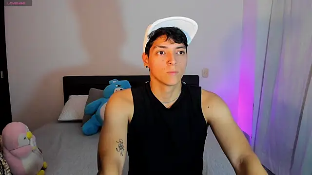 Snapshot of _JacobMiller__ chatting on 10-06-25, 07:14 JacobMiller online show from 10-06-25, 07:14