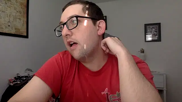 Snapshot of Milflover96 chatting on 03-10-25, 10:13 Milflover96 online show from 03-10-25, 10:13