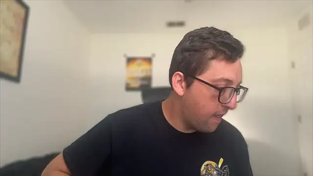 Snapshot of Milflover96 chatting on 10-23-25, 01:21 Milflover96 online show from 10-23-25, 01:21