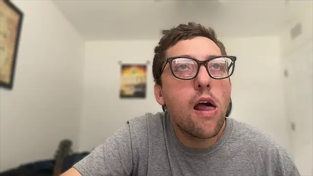 Snapshot of Milflover96 chatting on 11-14-25, 04:32 Milflover96 online show from 11-14-25, 04:32