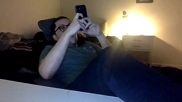 Snapshot of Milflover96 chatting on 03-09-25, 12:31 Milflover96 online show from 03-09-25, 12:31