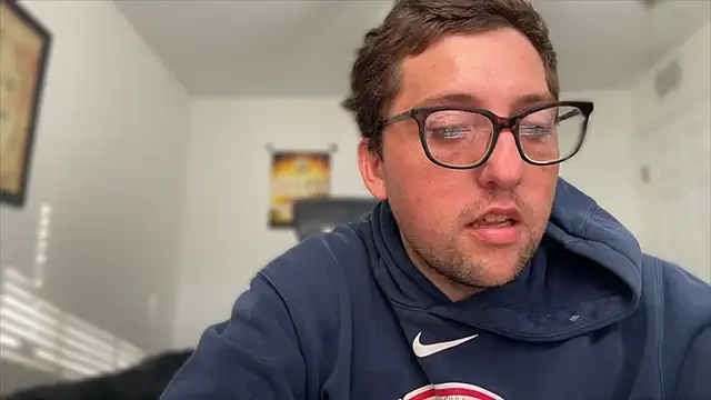 Snapshot of Milflover96 chatting on 11-12-25, 09:18 Milflover96 online show from 11-12-25, 09:18