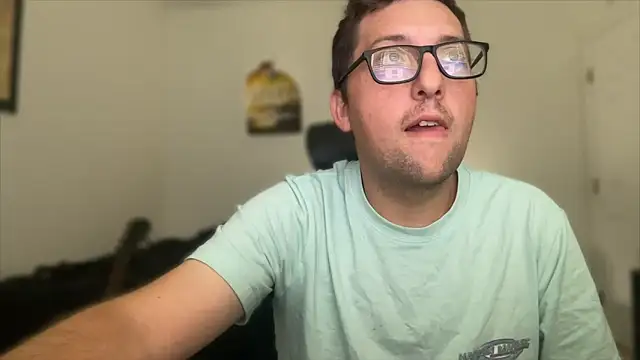 Snapshot of Milflover96 chatting on 10-09-25, 02:06 Milflover96 online show from 10-09-25, 02:06