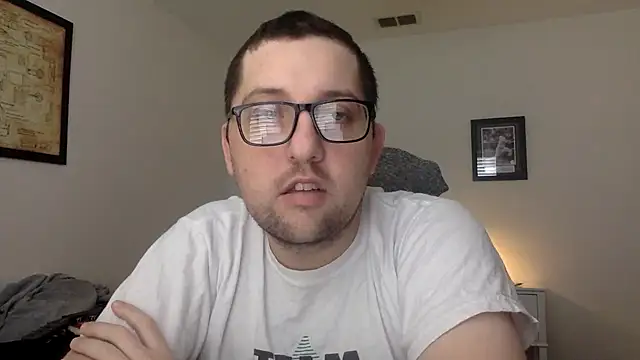 Snapshot of Milflover96 chatting on 03-09-25, 05:39 Milflover96 online show from 03-09-25, 05:39