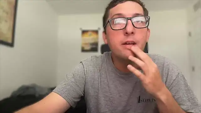 Snapshot of Milflover96 chatting on 11-21-25, 04:39 Milflover96 online show from 11-21-25, 04:39