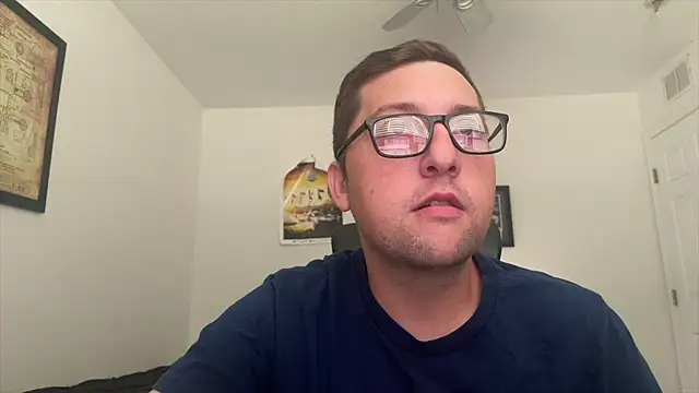 Snapshot of Milflover96 chatting on 09-19-25, 04:11 Milflover96 online show from 09-19-25, 04:11